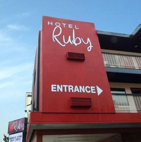 Hotel Ruby Спокан Экстерьер фото