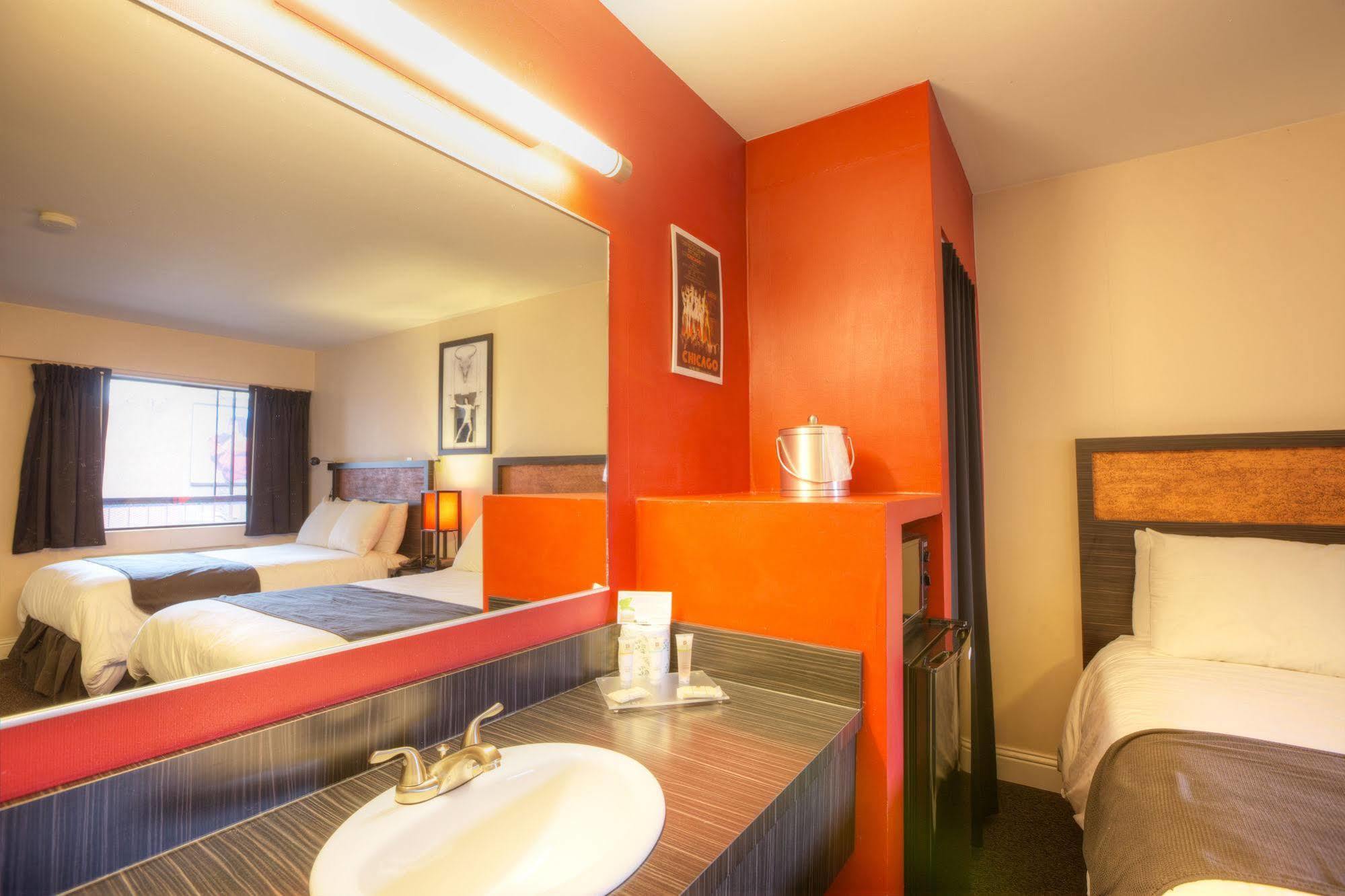 Hotel Ruby Спокан Экстерьер фото